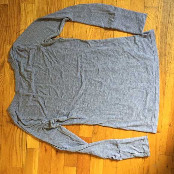 GAP Fit Athletic Top in Purple Heather - Picture 5 of 6
